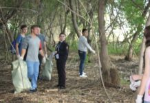 Сотрудники полиции Стерлитамака приняли участие в эколого-патриотическом проекте «Всероссийский экологический субботник «Зелёная Россия»