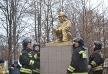 Памятник пожарным открыли в Стерлитамаке