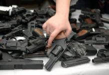 В Стерлитамаке за оружие платят деньги