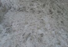 Житель Стерлитамака пожаловался главе республики на снежную свалку