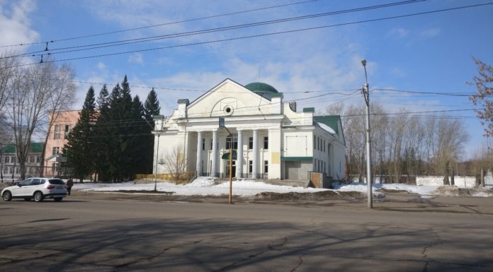 В Стерлитамаке объявили сбор денег для реконструкции храма (бывшая филармония)