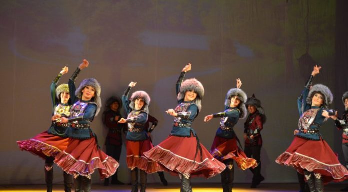 Коллектив филармонии Стерлитамакского государственного театрально-концертного объединения с аншлагом открыл свой XXIX концертный сезон