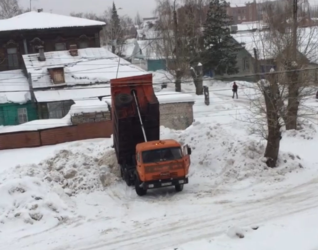 Секс во дворе - 3000 лучших видео