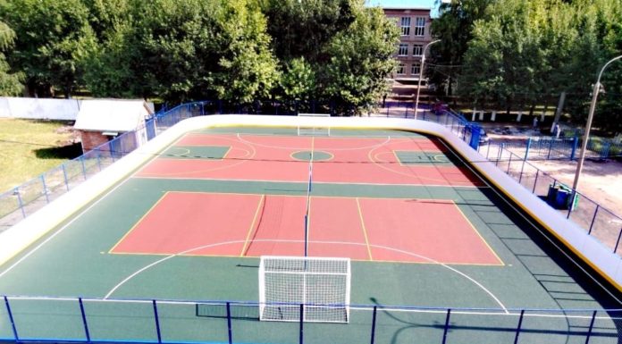 В Стерлитамаке завершается строительство новой многофункциональной спортплощадки