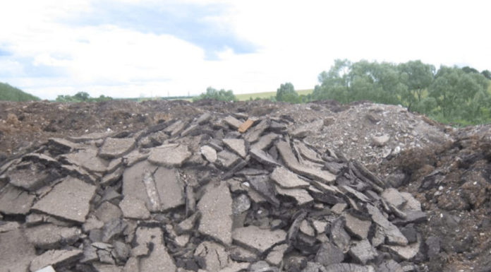 Дорожно-строительное предприятие сваливало мусор на территории Стерлитамака