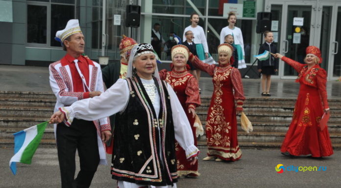 Немцы, чуваши, башкиры, русские: в Стерлитамаке прошел День национального костюма