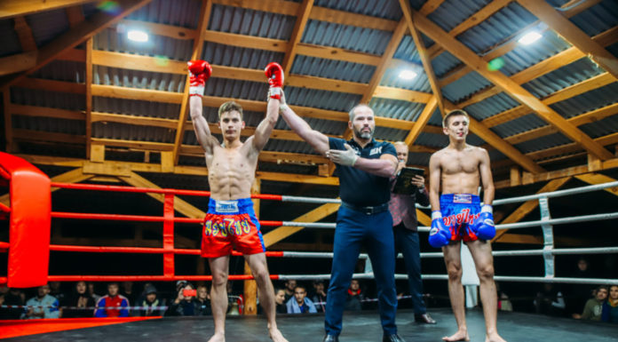 Нокаут на второй минуте второго раунда. Стерлитамакский спортсмен одержал победу на турнире по тайскому боксу