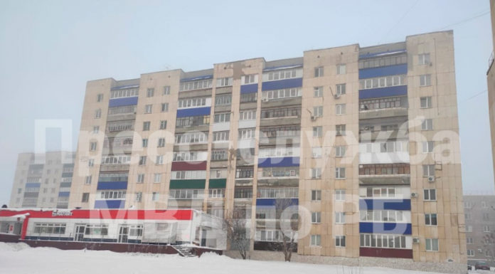 В Стерлитамаке женщину с ребенком удерживал в квартире вооруженный мужчина