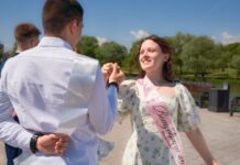 В Минпросвещения назвали даты проведения Последних звонков и выпускных в 2025 году