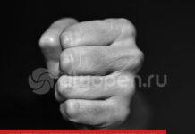 Житель Стерлитамака избил мать, думая, что она сломала замок