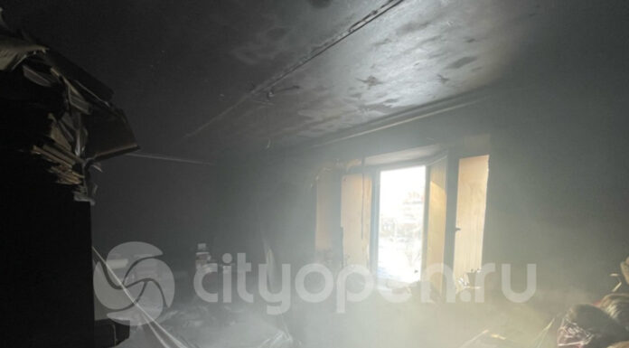В Стерлитамаке горела квартира, пострадали два человека
